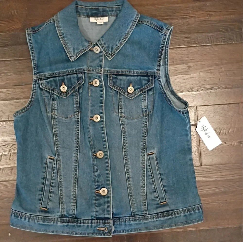 NWT Denim Vest Size Medium Grudge Indie - Picture 1 of 6
